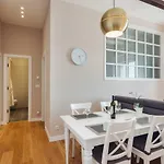 Magic View Апартаменти